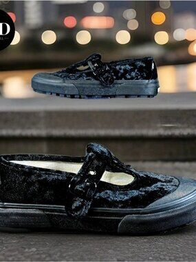 VANS Style 93 Mary Janes Black Crushed Velvet Shoes VN0A3XTJBMA - Women's Sz 9.5